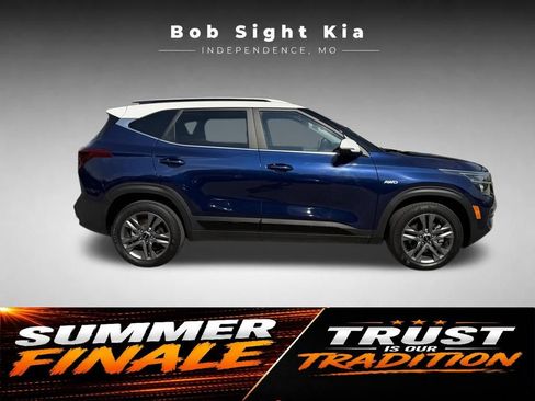 Used 2023 Kia Seltos S w/ Navigation Package AWD/4WD image 14