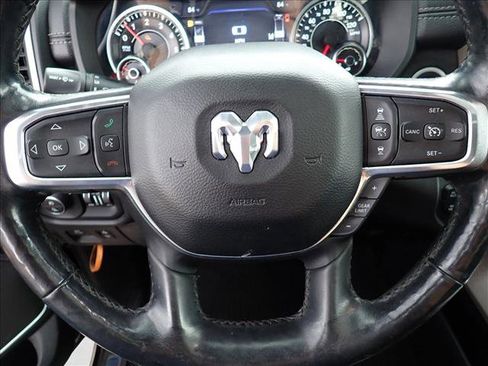 Used 2019 RAM 1500 Laramie AWD/4WD image 17