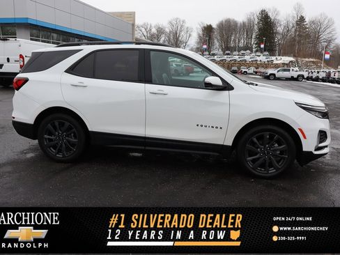 Used 2024 Chevrolet Equinox RS image 1