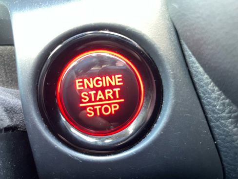 Certified 2023 Honda HR-V EX-L image 23