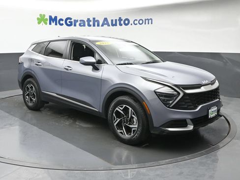 Used 2025 Kia Sportage LX AWD/4WD image 2