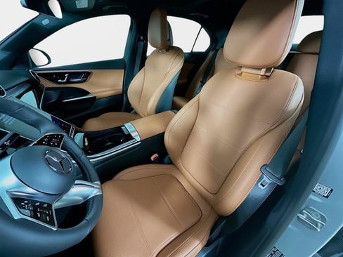 Certified 2026 Mercedes-Benz C 300 4MATIC Sedan image 25
