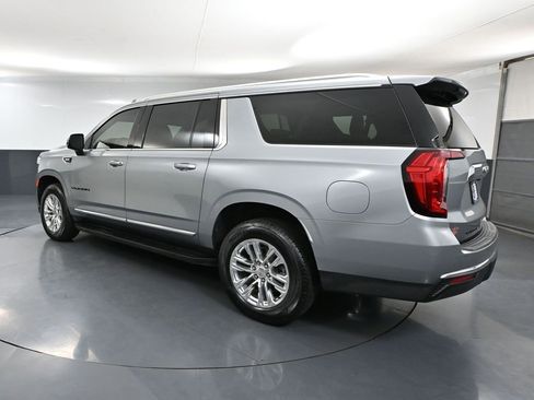 Used 2024 GMC Yukon XL SLT image 9