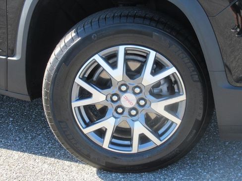 Used 2023 GMC Acadia SLT image 7