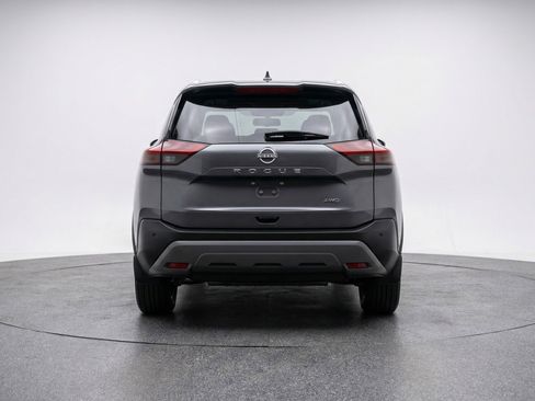 Used 2025 Nissan Rogue SV image 7