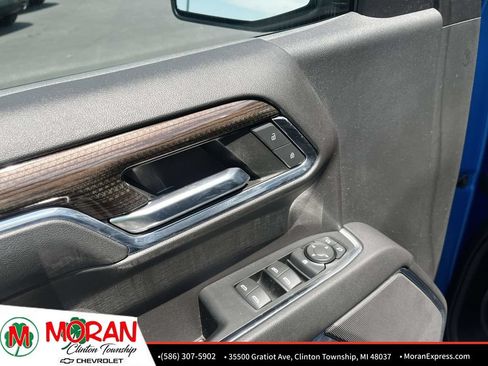 Used 2023 Chevrolet Silverado 1500 RST AWD/4WD image 16