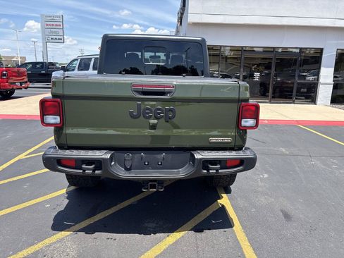 Used 2023 Jeep Gladiator Sport AWD/4WD image 6