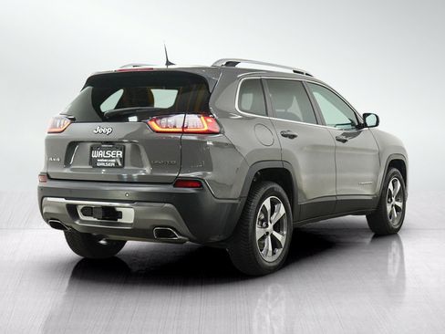 Used 2019 Jeep Cherokee Limited w/ Trailer Tow Group AWD/4WD image 5