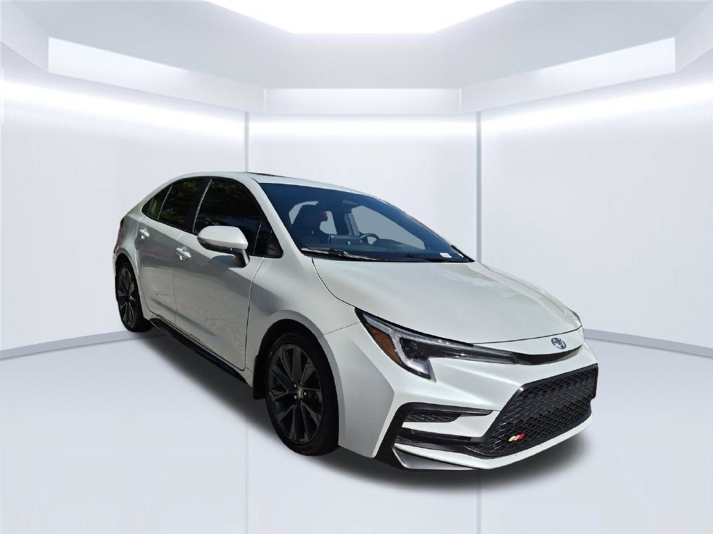 Used 2024 Toyota Corolla XSE FWD image 9