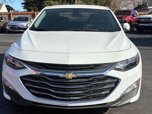 Used 2022 Chevrolet Malibu LT image 4
