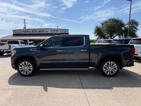 Used 2020 GMC Sierra 1500 Denali w/ Denali Ultimate Package AWD/4WD image 4