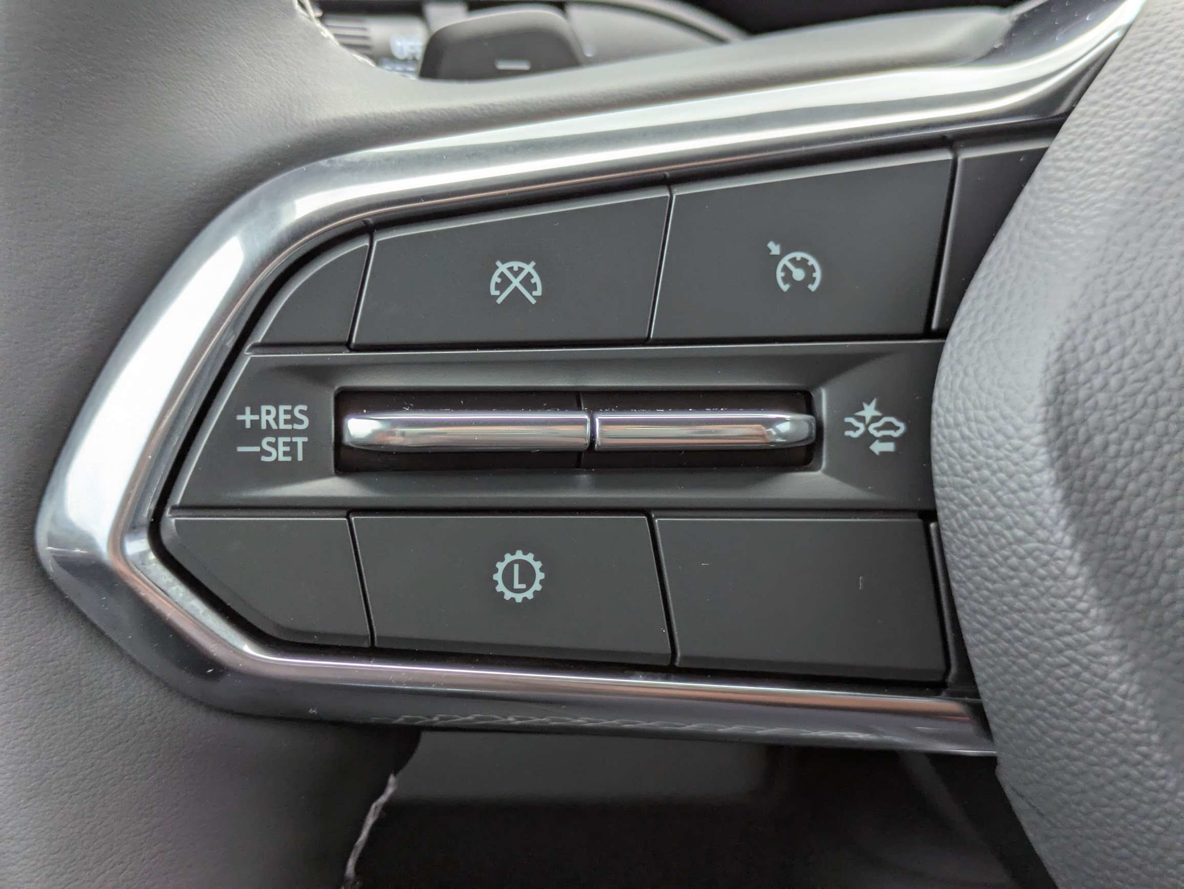 New 2027 Chevrolet Traverse LT w/ Midnight/Sport Edition AWD/4WD image 16