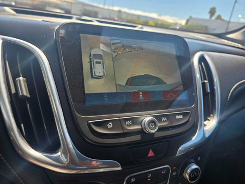Used 2018 Chevrolet Equinox Premier AWD/4WD image 29