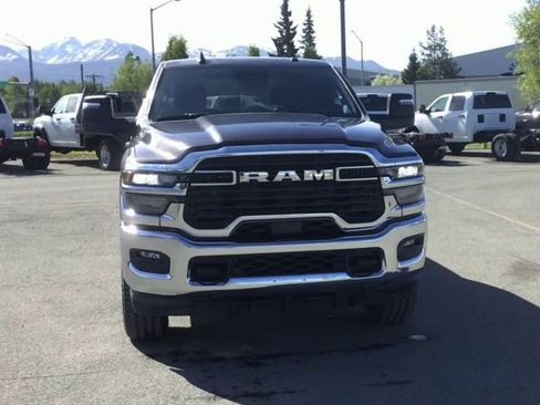New 2025 RAM 2500 Big Horn image 3