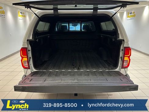 Used 2017 Chevrolet Silverado 1500 LTZ Z71 w/ LTZ Plus Package AWD/4WD image 23