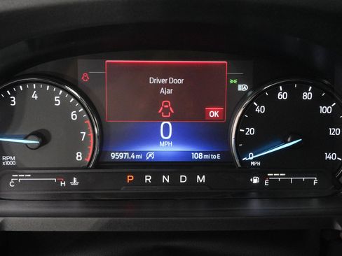 Used 2021 Ford Explorer Limited w/ Equipment Group 301A AWD/4WD image 23