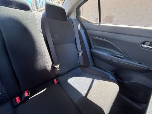 Used 2025 Nissan Versa SV FWD image 30