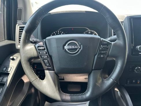 Used 2024 Nissan Frontier SV w/ SV Convenience Package RWD image 19