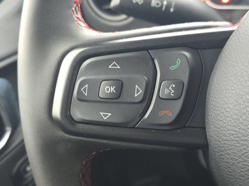 Used 2024 Jeep Gladiator Rubicon AWD/4WD image 41