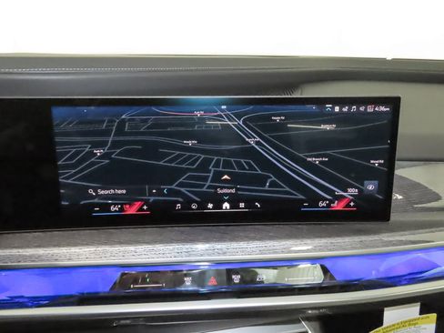 Used 2025 BMW i7 eDrive50 w/ Executive Package image 18