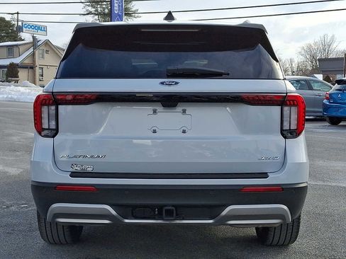 Certified 2025 Ford Explorer Platinum w/ LUX Leather Package image 5