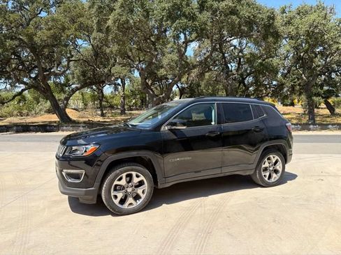 Used 2020 Jeep Compass Limited AWD/4WD image 2