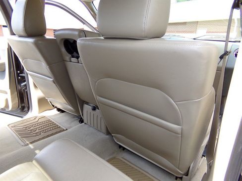 Used 2005 Ford F150 Lariat image 29