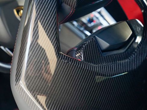 Used 2018 Lamborghini Aventador S image 62