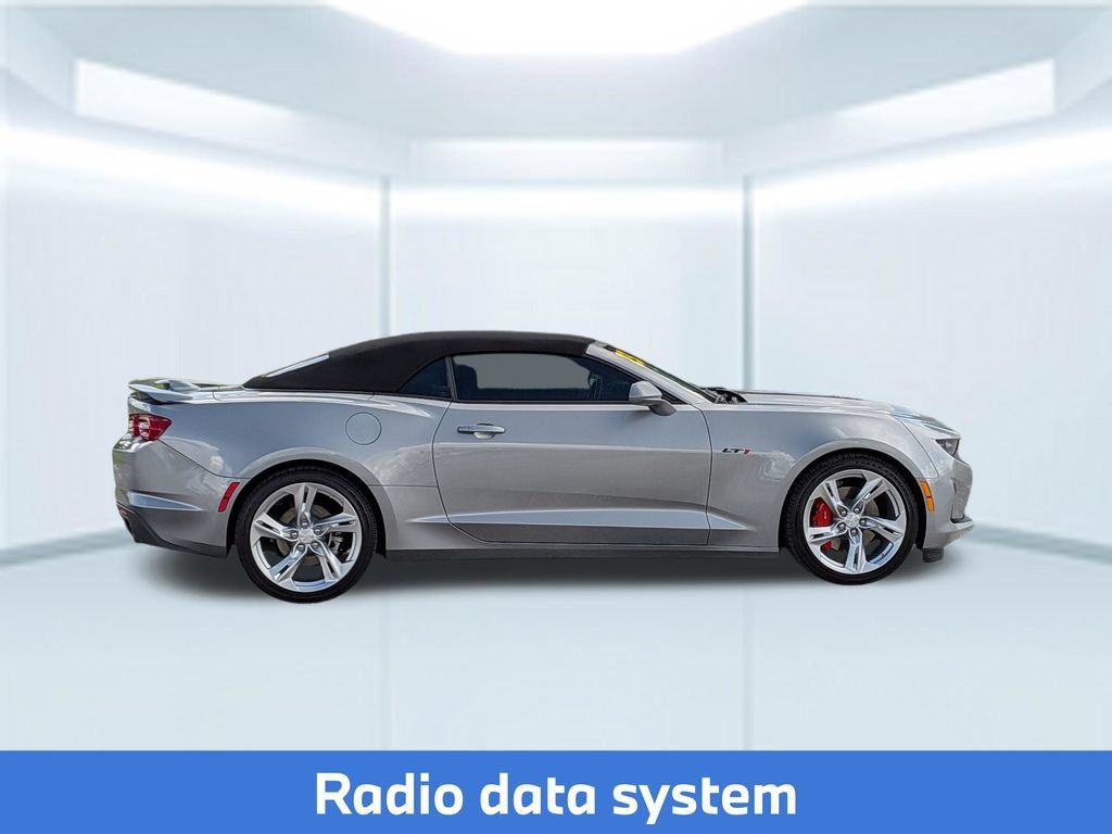 Used 2023 Chevrolet Camaro LT RWD image 8