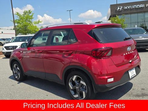 Certified 2025 Hyundai Venue Limited FWD image 5