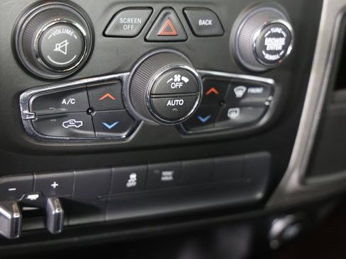 Used 2022 RAM 1500 Tradesman w/ Tradesman SXT Package image 16