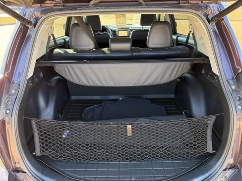 Used 2018 Toyota RAV4 Limited image 6