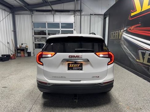 Used 2023 GMC Terrain AT4 AWD/4WD image 15