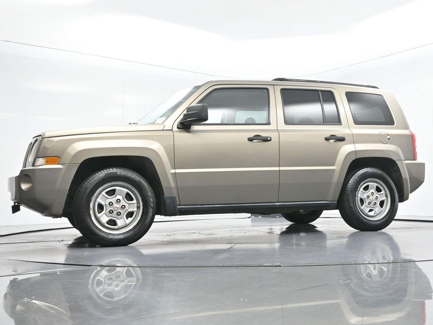 Used 2008 Jeep Patriot Sport FWD image 41