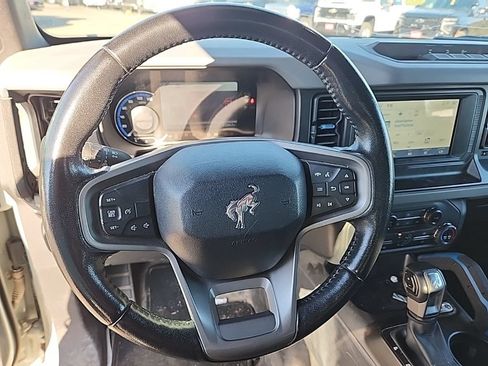 Used 2023 Ford Bronco Black Diamond AWD/4WD image 9