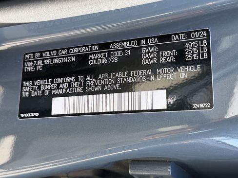 Used 2024 Volvo S60 B5 Plus w/ Climate Package FWD image 24