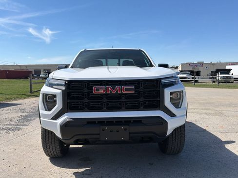 New 2026 GMC Canyon Elevation image 7