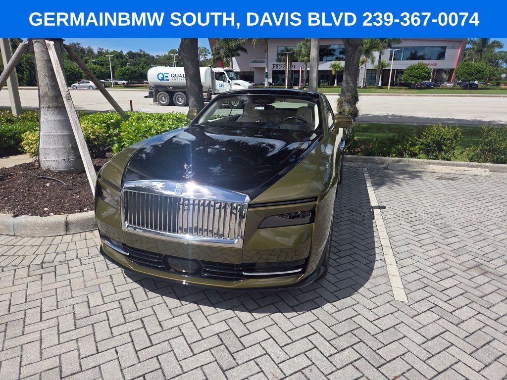 Used 2024 Rolls-Royce Spectre w/ Spectre Launch Package AWD/4WD image 2