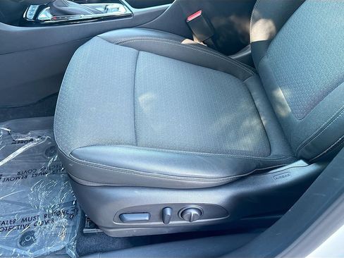 Used 2025 Buick Encore GX Preferred w/ Comfort Package AWD/4WD image 18