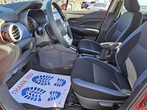 New 2025 Nissan Versa SV image 4