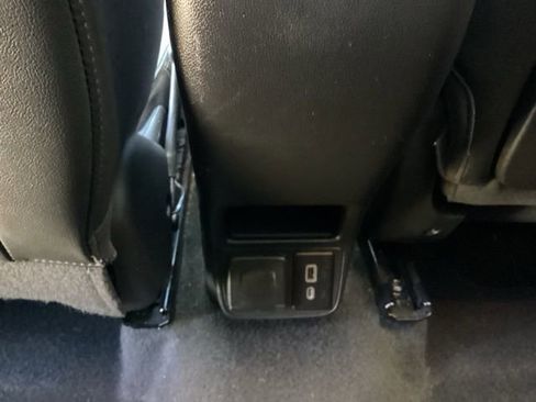 Used 2021 Buick Encore GX Essence w/ Experience Buick Package image 32