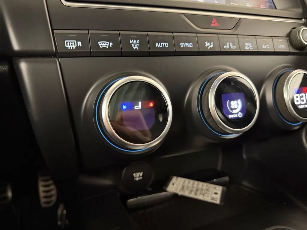 Used 2018 Jaguar E-PACE R-Dynamic S AWD/4WD image 30