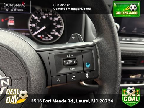 Used 2024 Nissan Rogue SV AWD/4WD image 30