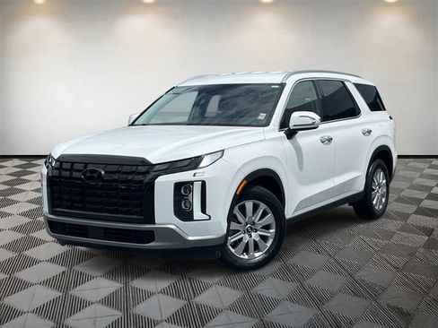 Used 2024 Hyundai Palisade SEL FWD image 2