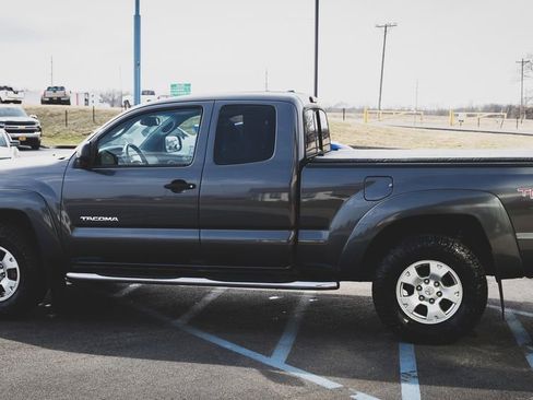 Used 2010 Toyota Tacoma 4x4 Access Cab V6 image 17