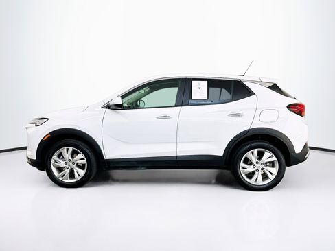Used 2025 Buick Encore GX Preferred AWD/4WD image 4