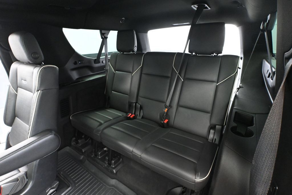 Used 2021 Cadillac Escalade ESV Sport w/ Heavy-Duty Trailer Package AWD/4WD image 37