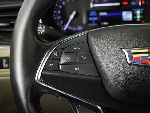 Used 2019 Cadillac XT5 FWD image 25