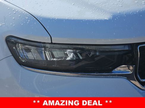 Used 2023 Jeep Grand Cherokee Limited image 35