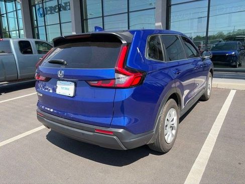 Used 2025 Honda CR-V LX image 6